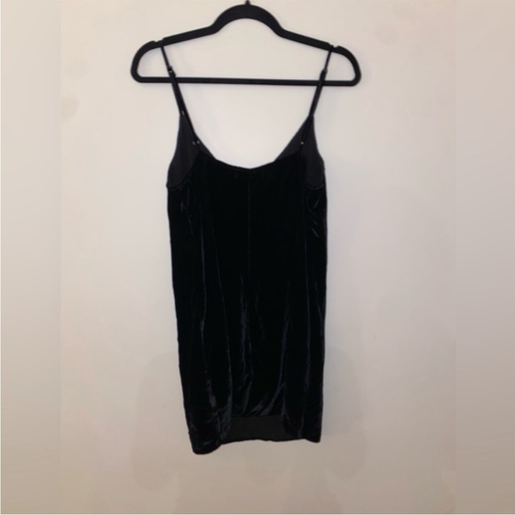 Reformation Lyra black velvet reformation dress size XS - Picture 4 of 9